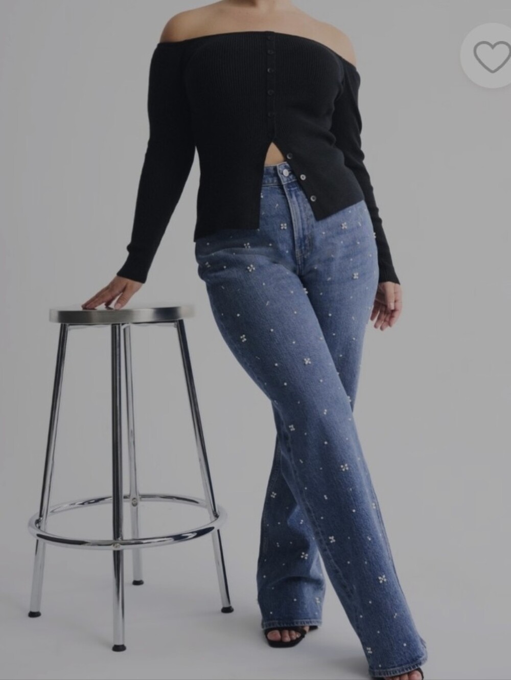 ABERCROMBIE & FITCH NWT CRYSTAL STUD HIGH RISE RELAXED FIT JEANS SIZE 30